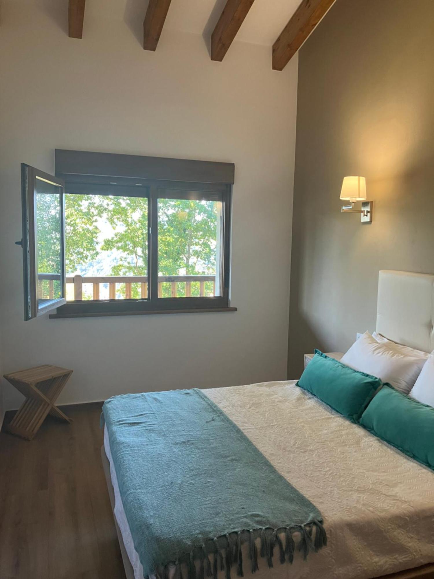 Apartamentos Montes Vindios กังกัส เด โอนิส ภายนอก รูปภาพ